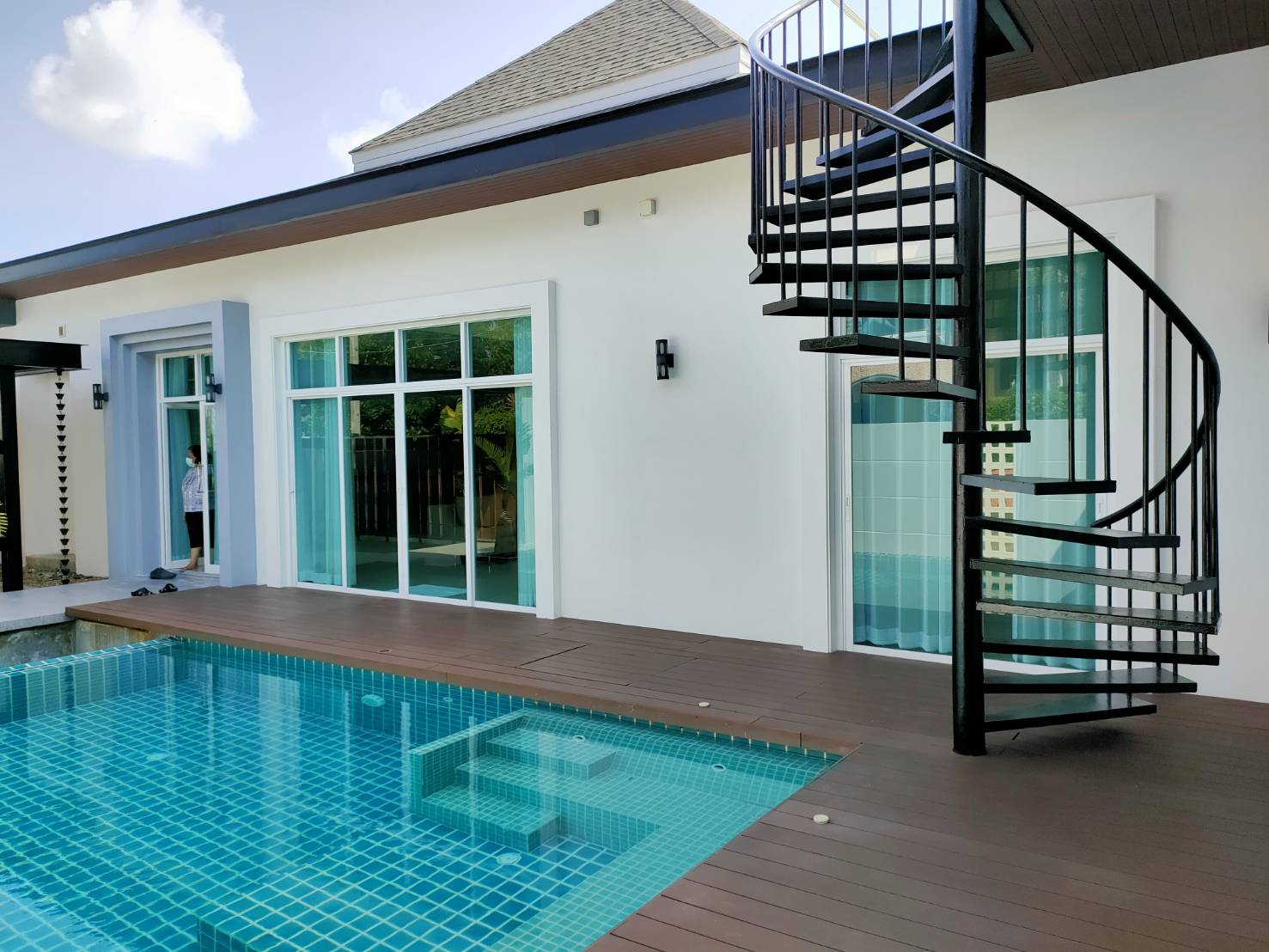 PRIVATE POOL VILLA 3 BED IN CHERNGTALY