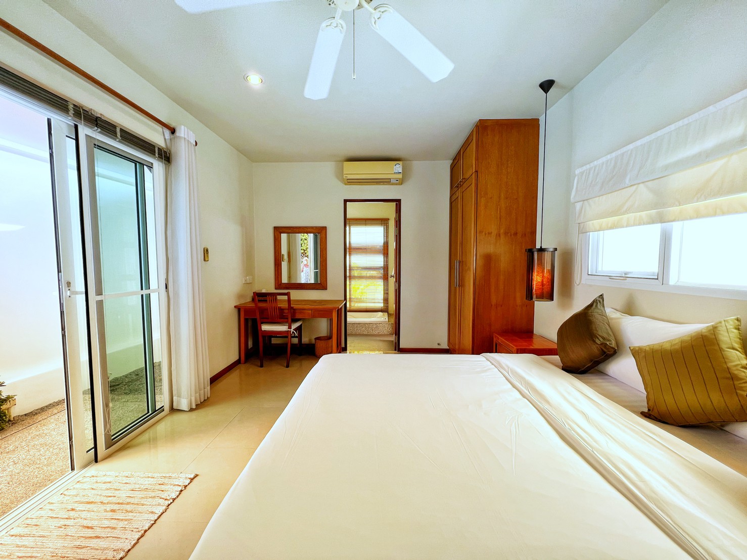 4 Bedroom Pool Villa with Oriental Style