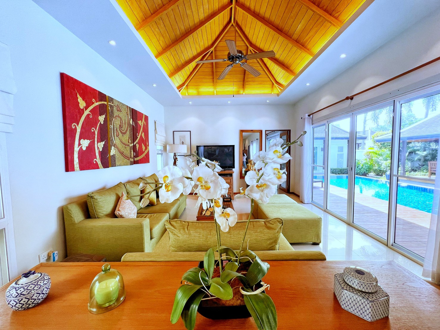 4 Bedroom Pool Villa with Oriental Style